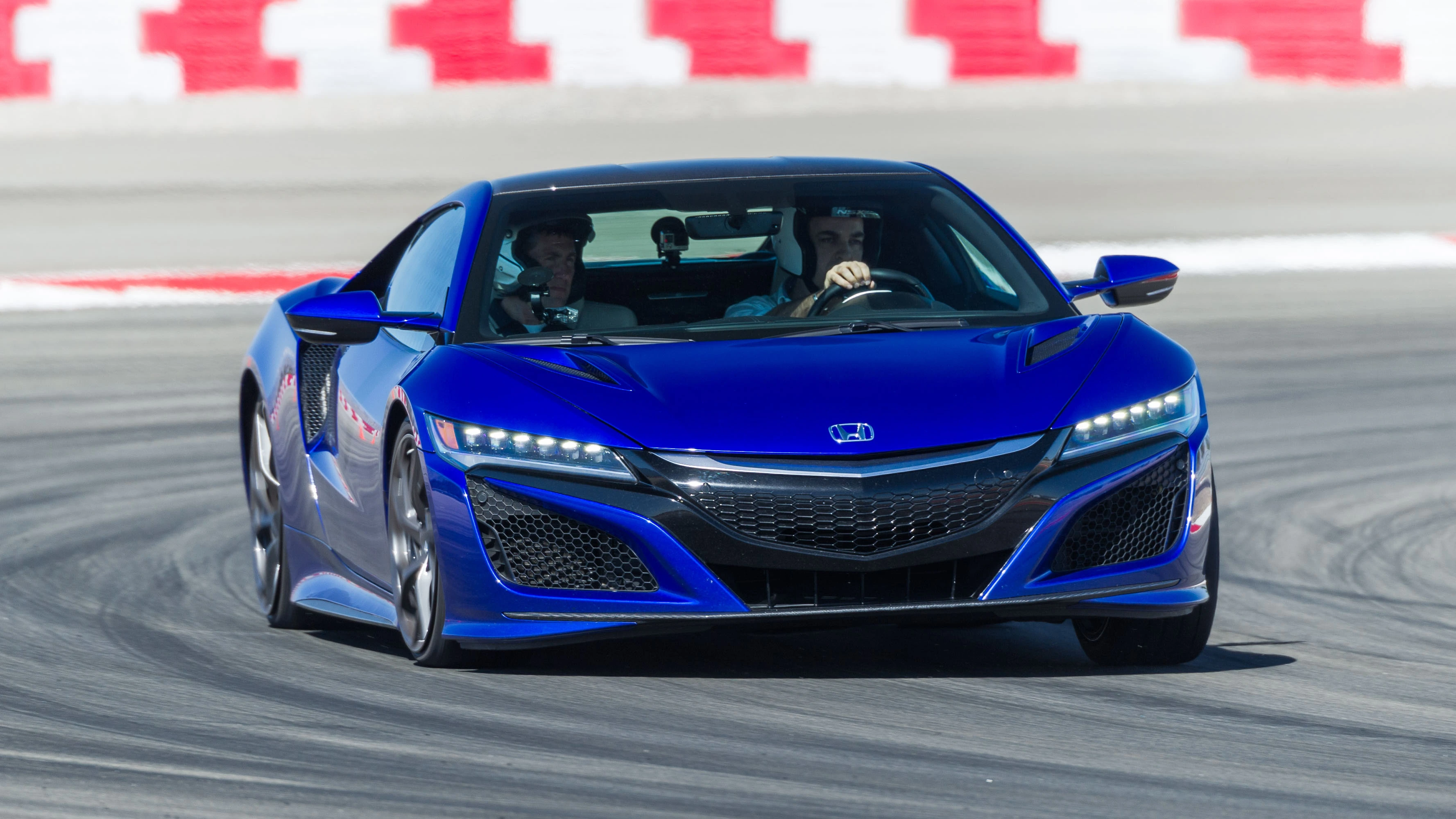 NSX معرفی و مشخصات فنی هوندا NSX نسل دوم 2016