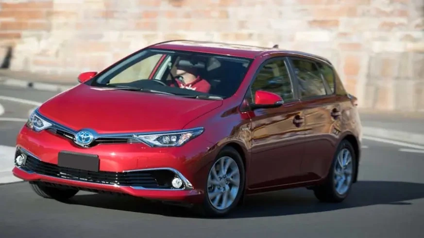 تویوتا کرولا هیبرید Toyota Corolla Hybrid 2016